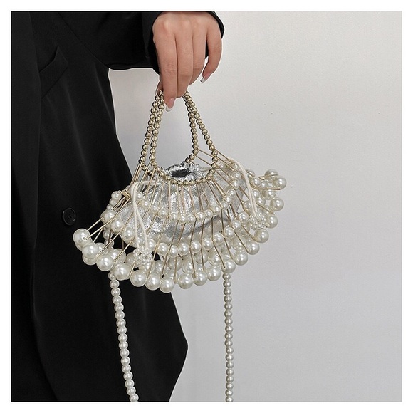 women's pearl chain oblique hollow handbag - Picture 3 of 16